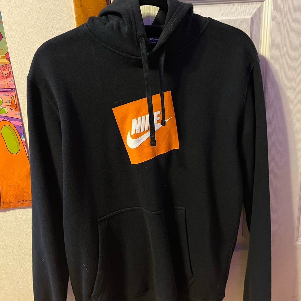 Mens Nike Sweatshirt (Barely worn)